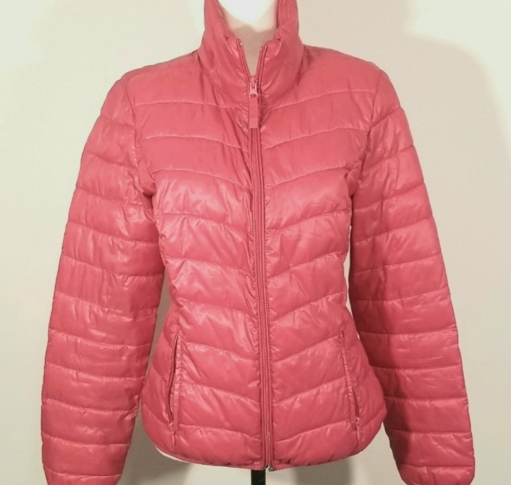 Black Rivet Puffer Packable Pink Jacket. Size M - image 2
